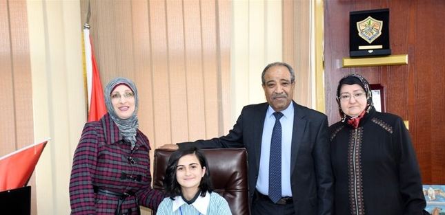 طالبات من مدرسة بنات ياسوف – اسكاكا الثانوية يتسلمن مهام قيادية وادارية في محافظة سلفيت